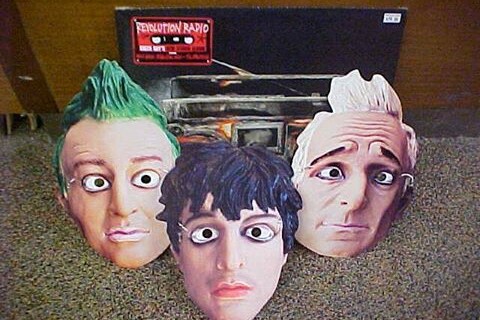 Purchase the brand new GREEN DAY “Revolution Radio” LP, and solve your Halloween costume dilemma at the same time!