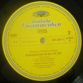 We got in a couple of really nice CLASSICAL VINYL collections this week.